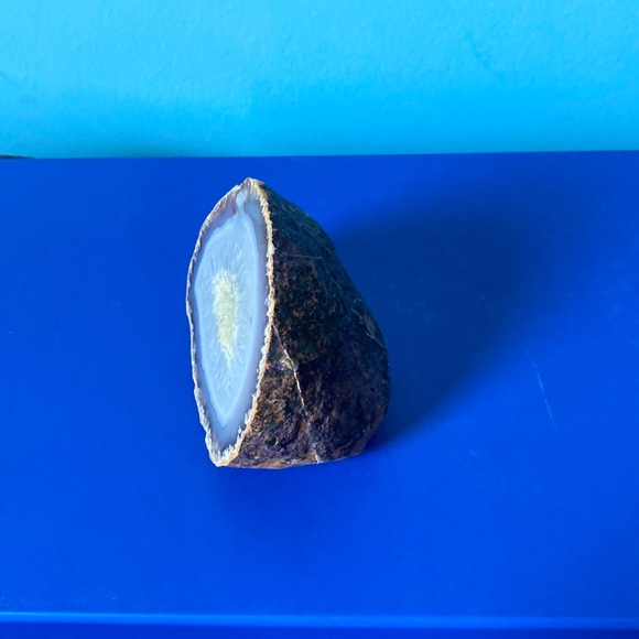 Blue Agate Geode - Picture 2 of 4